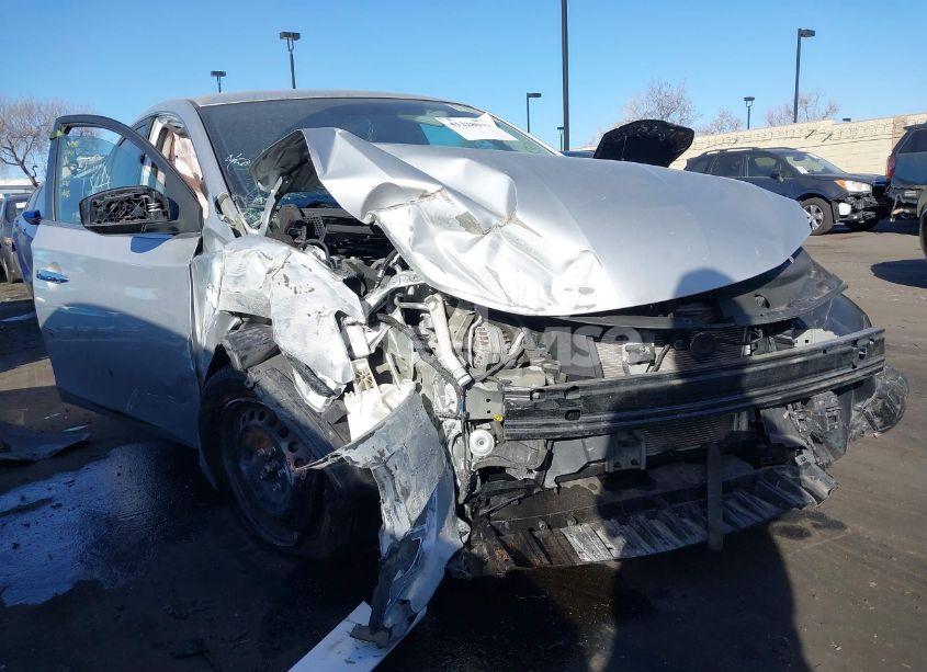 Photo 6 of 2019 Nissan Sentra S (VIN 3N1AB7AP2KY453082)