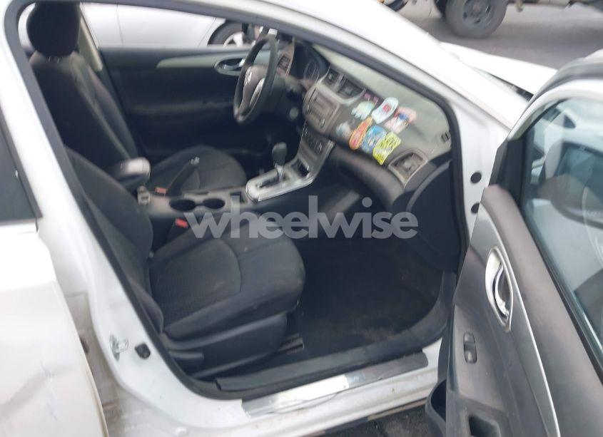 Photo 5 of 2013 Nissan Sentra SR (VIN 3N1AB7AP3DL669006)