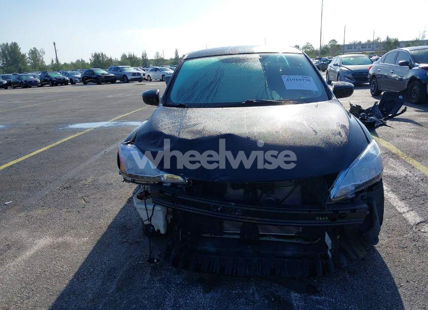 Photo 6 of 2013 Nissan Sentra SR (VIN 3N1AB7AP3DL683911)