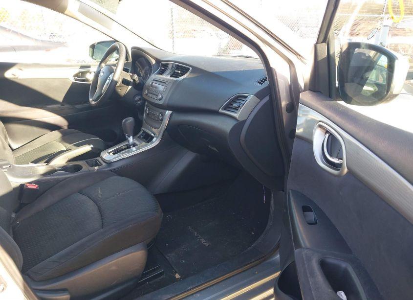 Photo 5 of 2014 Nissan Sentra SR (VIN 3N1AB7AP3EL611334)