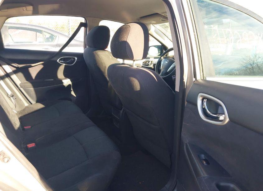 Photo 8 of 2014 Nissan Sentra SR (VIN 3N1AB7AP3EL611334)