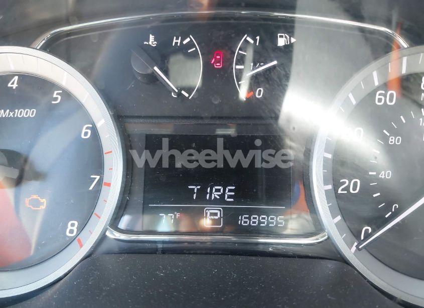 Photo 7 of 2014 Nissan Sentra FE+ S/FE+ SV/S/SL/SR/SV (VIN 3N1AB7AP3EY255213)