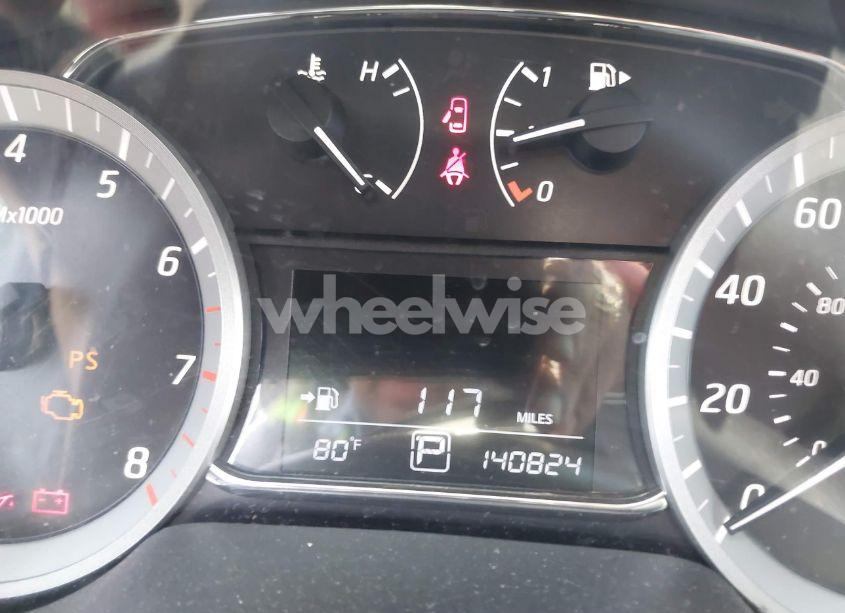 Photo 7 of 2014 Nissan Sentra FE+ S/FE+ SV/S/SL/SR/SV (VIN 3N1AB7AP3EY257396)