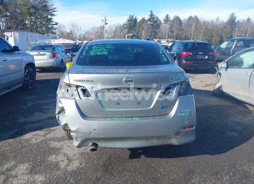 Photo 6 of 2014 Nissan Sentra SR (VIN 3N1AB7AP3EY260251)