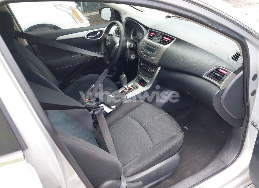 Photo 5 of 2014 Nissan Sentra SR (VIN 3N1AB7AP3EY318939)