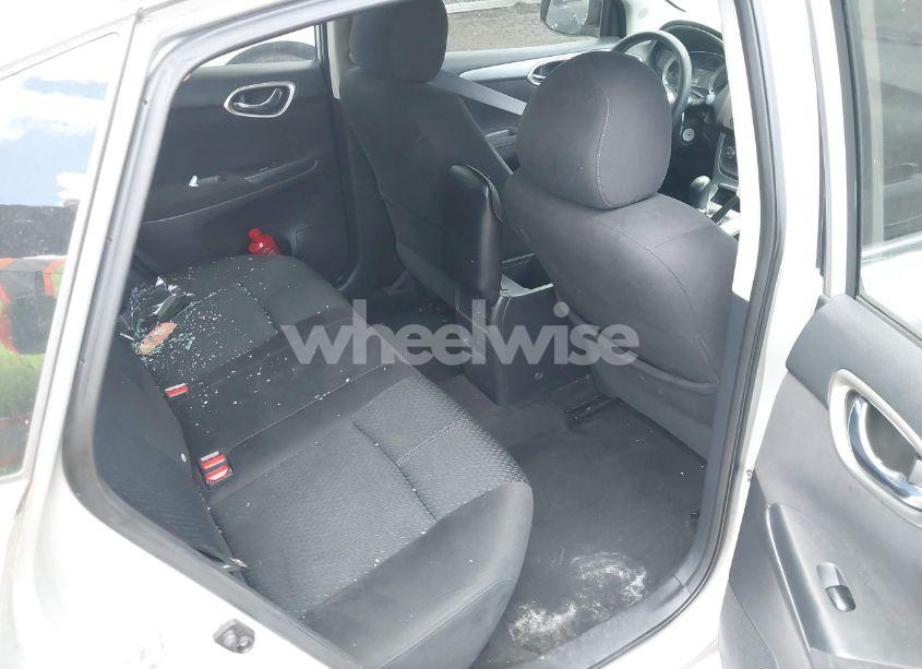 Photo 8 of 2014 Nissan Sentra SR (VIN 3N1AB7AP3EY318939)