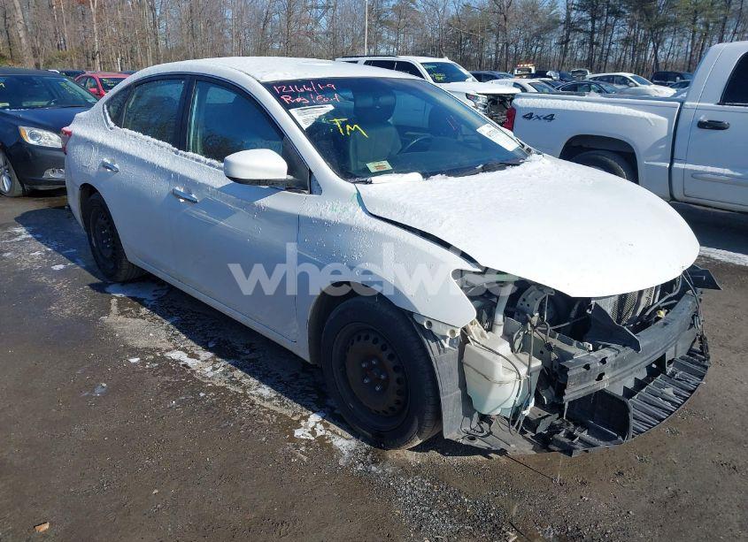 2015 Nissan Sentra FE+ S/S/SL/SR/SV (VIN 3N1AB7AP3FL654945) main photo