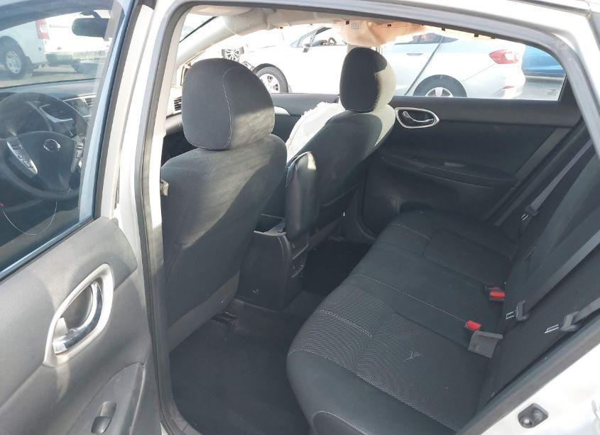 Photo 8 of 2015 Nissan Sentra S (VIN 3N1AB7AP3FY212640)