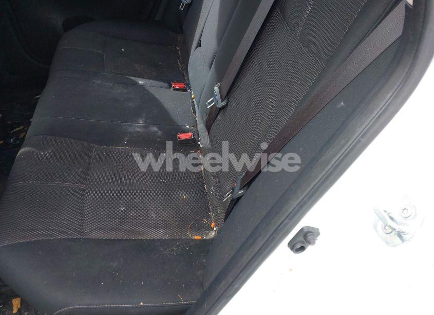 Photo 8 of 2015 Nissan Sentra S (VIN 3N1AB7AP3FY240132)