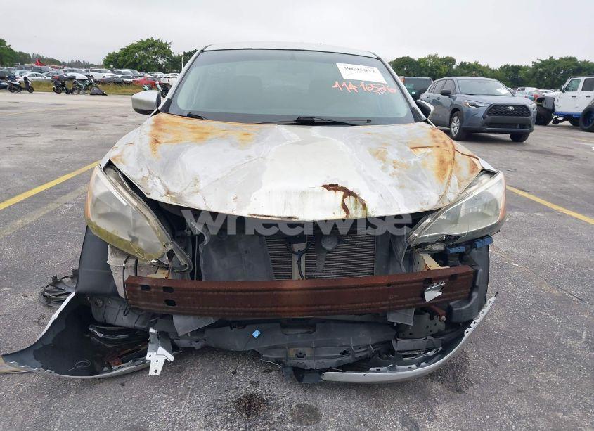 Photo 6 of 2015 Nissan Sentra SV (VIN 3N1AB7AP3FY286754)