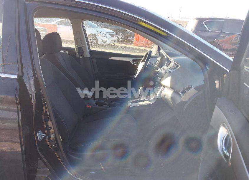 Photo 5 of 2015 Nissan Sentra SV (VIN 3N1AB7AP3FY300233)