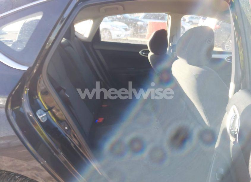 Photo 8 of 2015 Nissan Sentra SV (VIN 3N1AB7AP3FY300233)