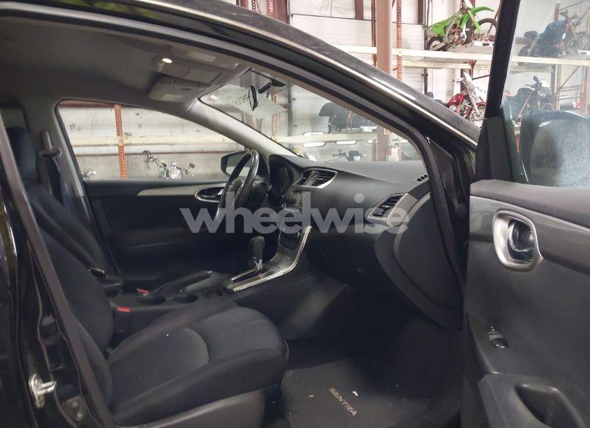 Photo 5 of 2015 Nissan Sentra SR (VIN 3N1AB7AP3FY322894)