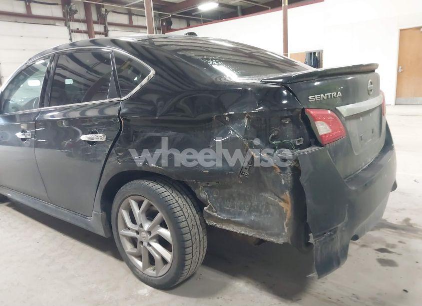 Photo 6 of 2015 Nissan Sentra SR (VIN 3N1AB7AP3FY322894)