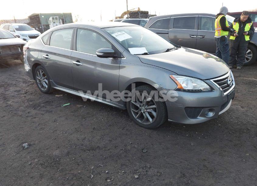 2015 Nissan Sentra SR (VIN 3N1AB7AP3FY326279) main photo
