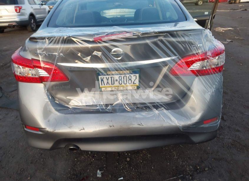 Photo 6 of 2015 Nissan Sentra SR (VIN 3N1AB7AP3FY326279)