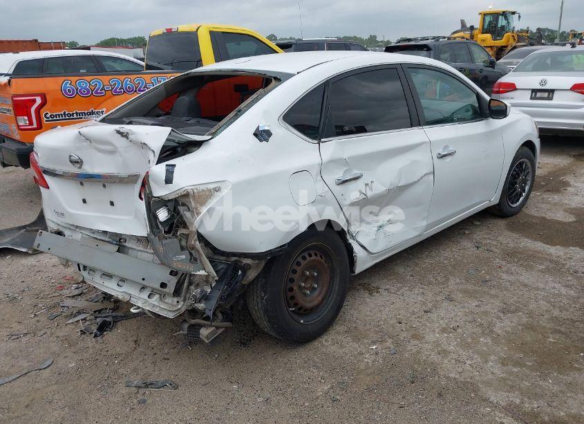 Photo 4 of 2015 Nissan Sentra SV (VIN 3N1AB7AP3FY341123)