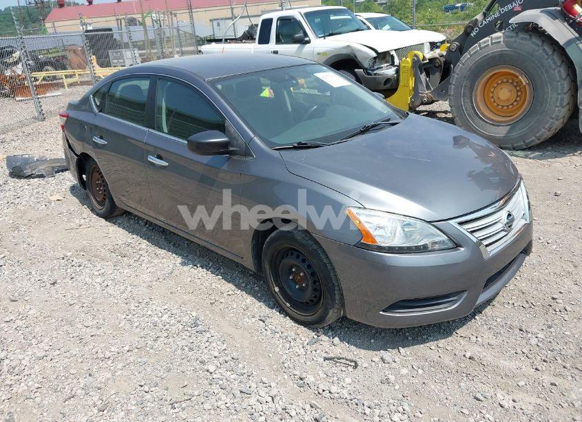 2015 Nissan Sentra S (VIN 3N1AB7AP3FY343714) main photo