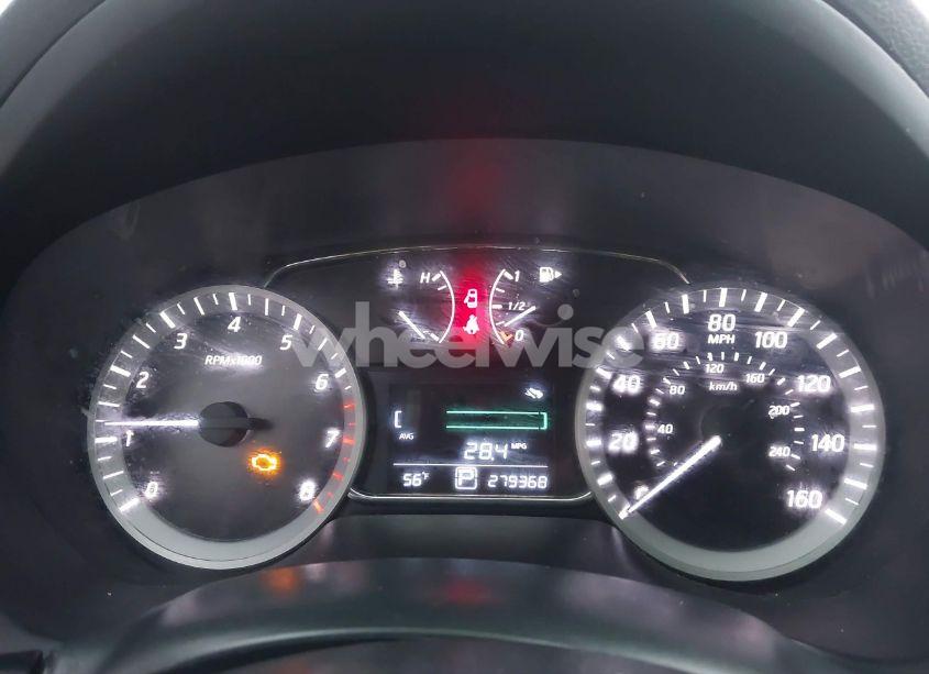 Photo 7 of 2015 Nissan Sentra SL (VIN 3N1AB7AP3FY347312)