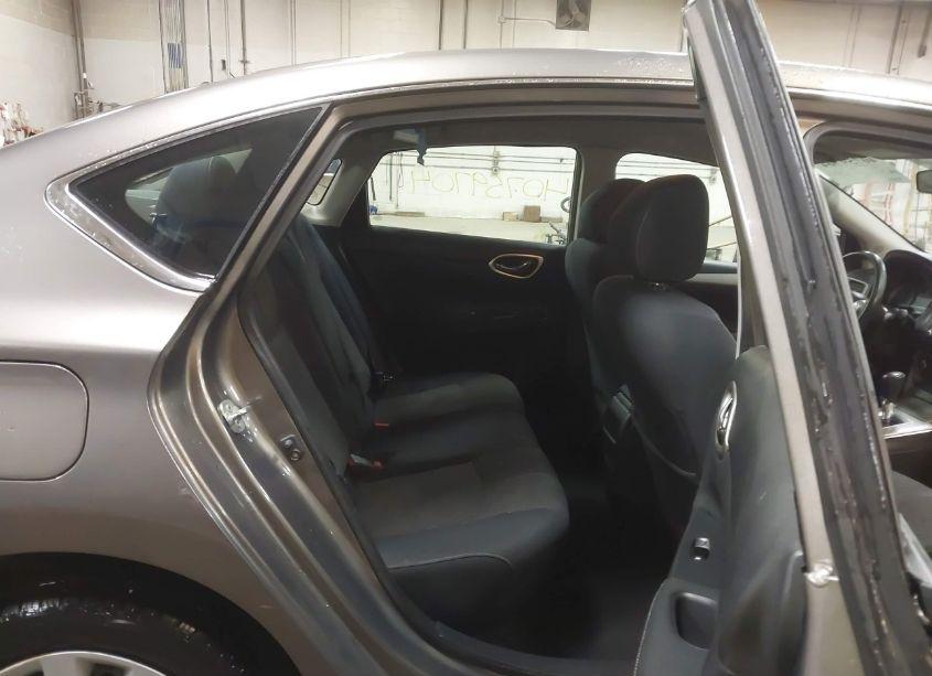 Photo 8 of 2015 Nissan Sentra SV (VIN 3N1AB7AP3FY373294)