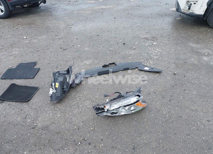 Photo 12 of 2015 Nissan Sentra S (VIN 3N1AB7AP3FY373702)