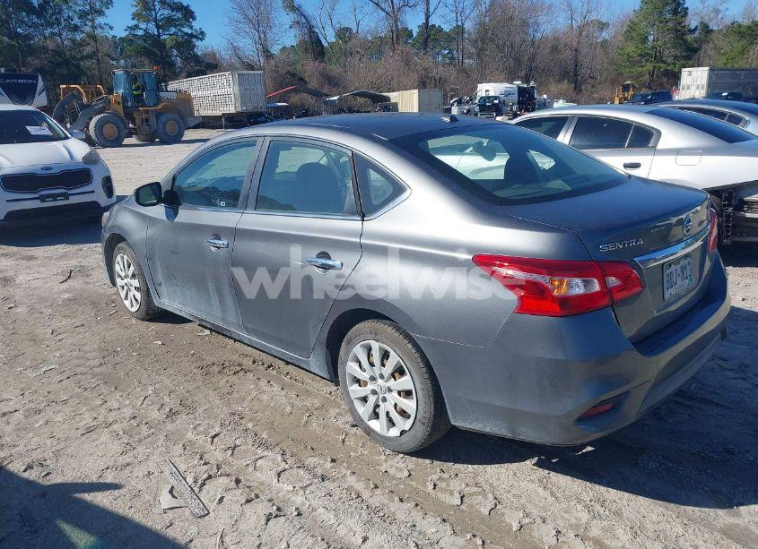 Photo 3 of 2016 Nissan Sentra SV (VIN 3N1AB7AP3GL659371)