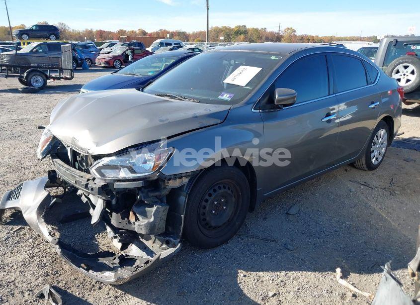 Photo 2 of 2016 Nissan Sentra SV (VIN 3N1AB7AP3GL671424)