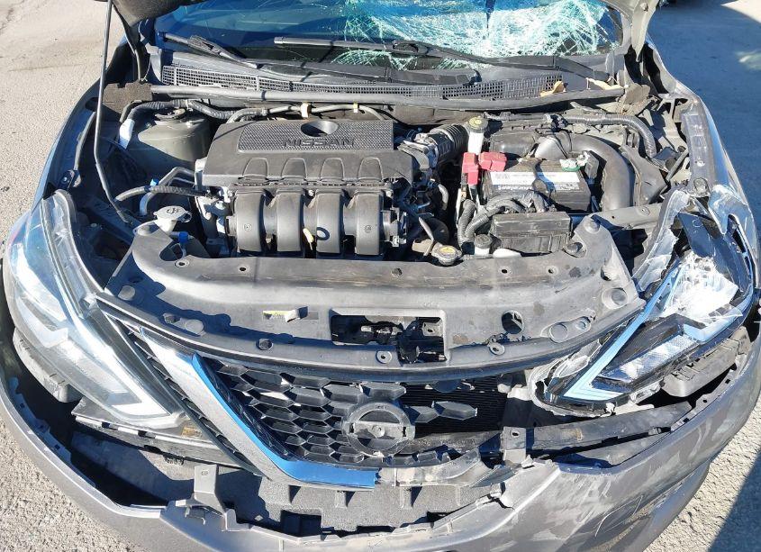 Photo 10 of 2016 Nissan Sentra SV (VIN 3N1AB7AP3GL675635)