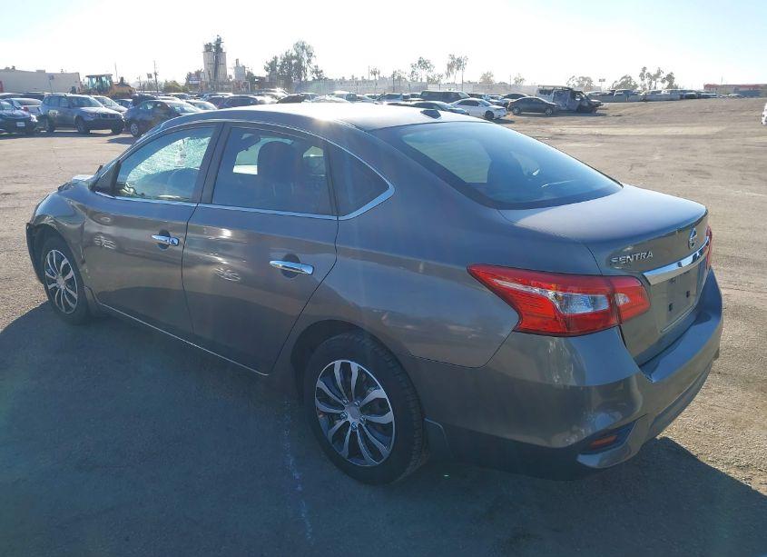 Photo 3 of 2016 Nissan Sentra SV (VIN 3N1AB7AP3GL675635)