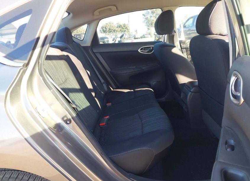 Photo 8 of 2016 Nissan Sentra SV (VIN 3N1AB7AP3GL675635)