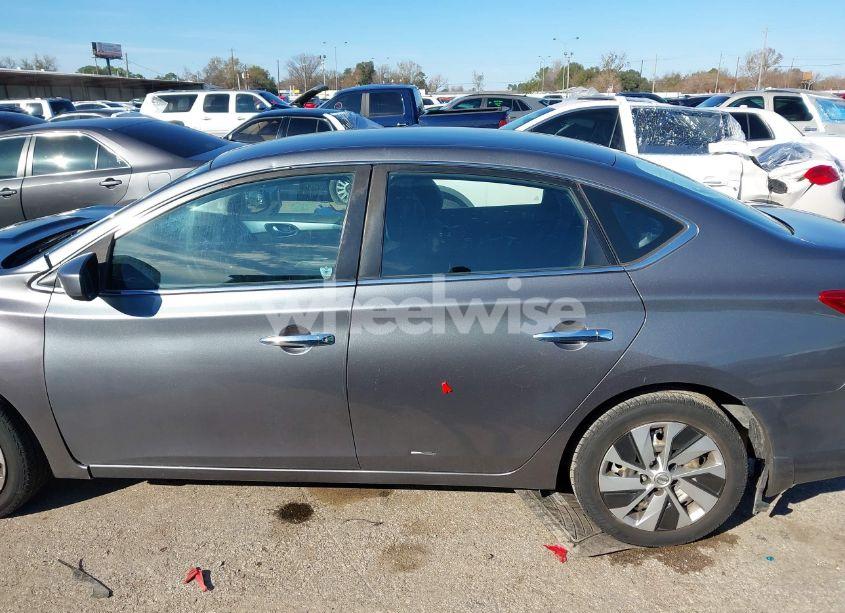 Photo 15 of 2016 Nissan Sentra S (VIN 3N1AB7AP3GL682102)