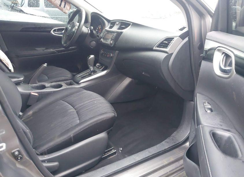 Photo 5 of 2016 Nissan Sentra SV (VIN 3N1AB7AP3GL682231)