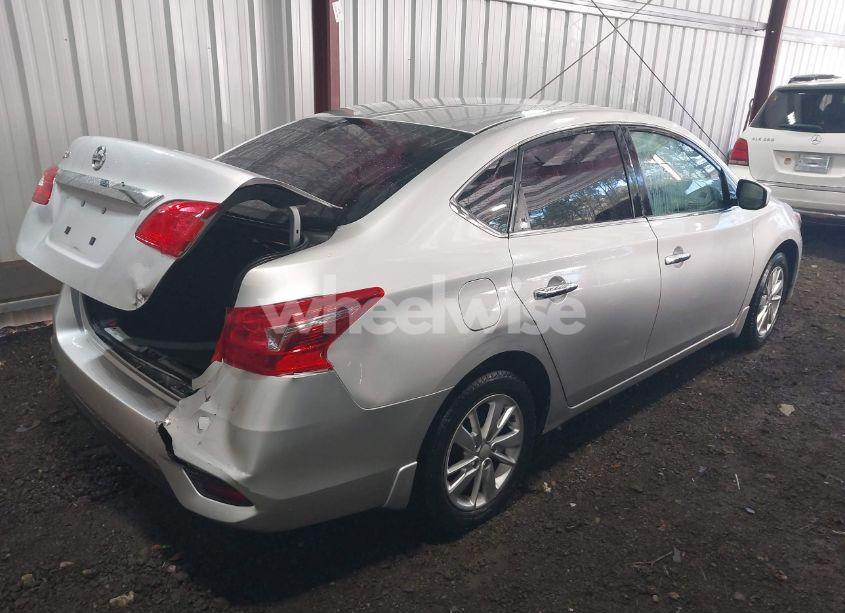 Photo 4 of 2016 Nissan Sentra S (VIN 3N1AB7AP3GL684819)