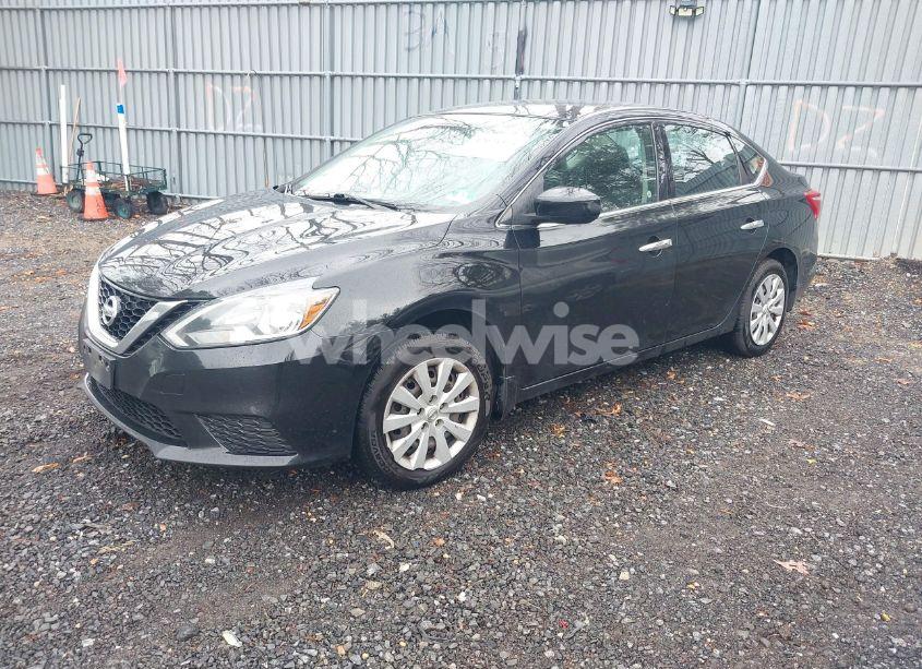 Photo 2 of 2016 Nissan Sentra SV (VIN 3N1AB7AP3GY213529)