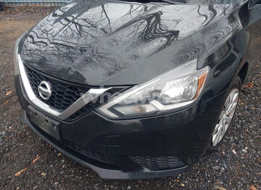 Photo 6 of 2016 Nissan Sentra SV (VIN 3N1AB7AP3GY213529)