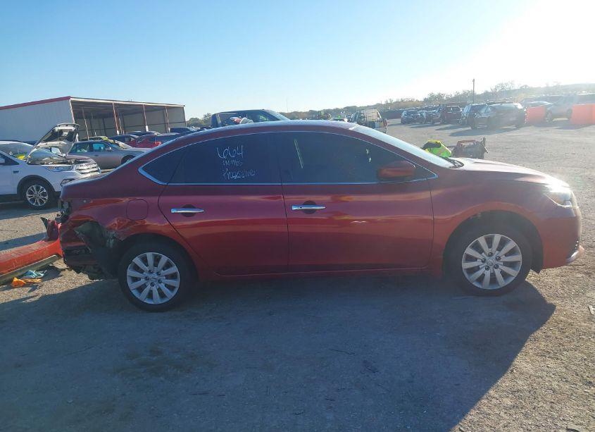 Photo 13 of 2016 Nissan Sentra SV (VIN 3N1AB7AP3GY224210)