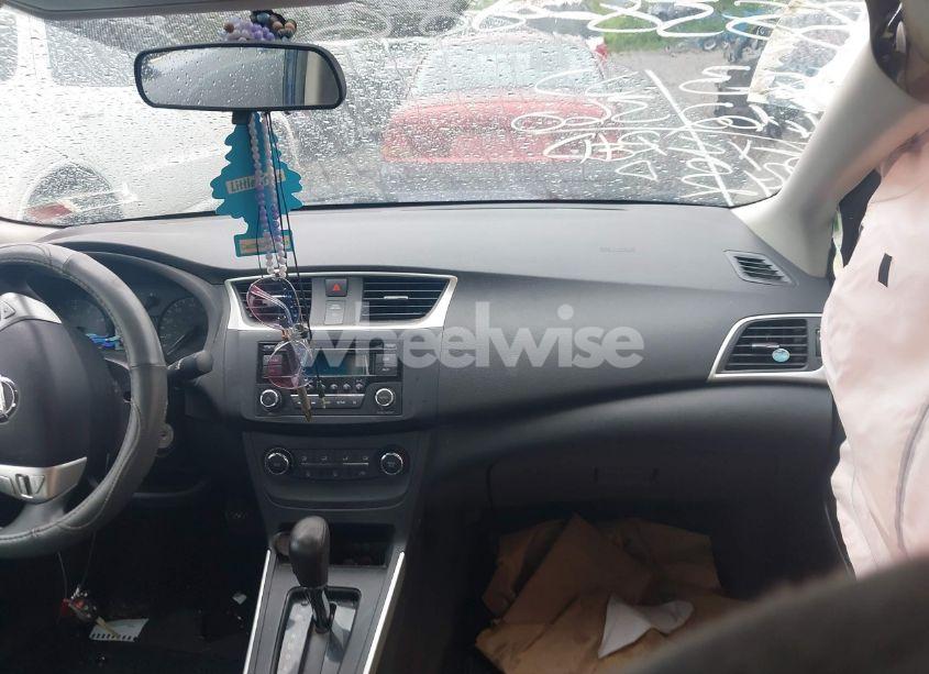 Photo 5 of 2016 Nissan Sentra S (VIN 3N1AB7AP3GY225812)