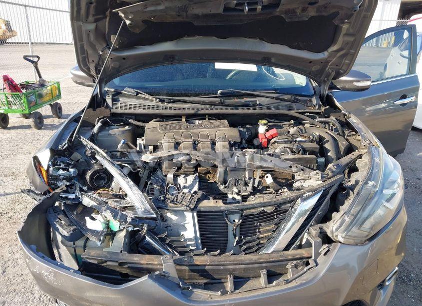 Photo 10 of 2016 Nissan Sentra SR (VIN 3N1AB7AP3GY229987)