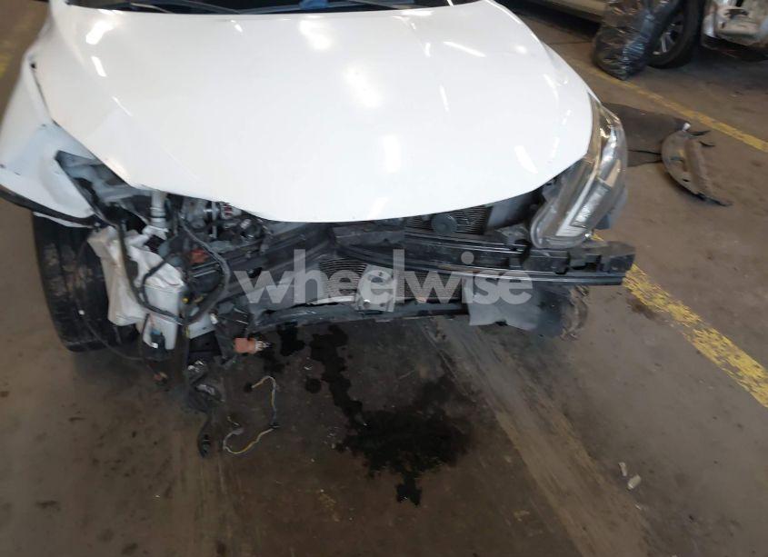 Photo 6 of 2016 Nissan Sentra SV (VIN 3N1AB7AP3GY267669)