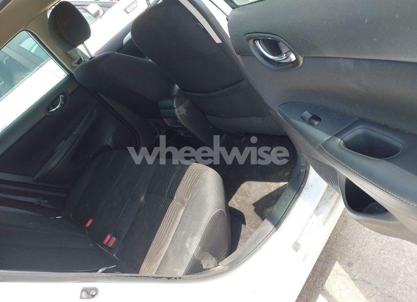 Photo 8 of 2016 Nissan Sentra S (VIN 3N1AB7AP3GY270572)