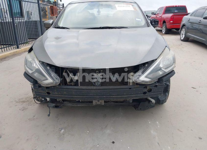 Photo 6 of 2016 Nissan Sentra SV (VIN 3N1AB7AP3GY276663)