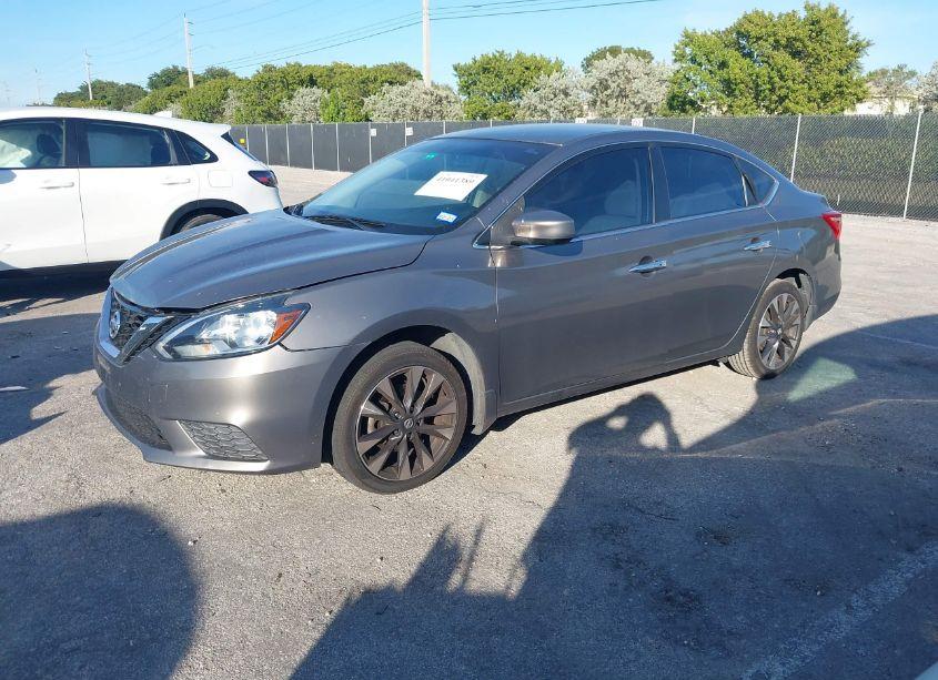 Photo 2 of 2016 Nissan Sentra SV (VIN 3N1AB7AP3GY291602)