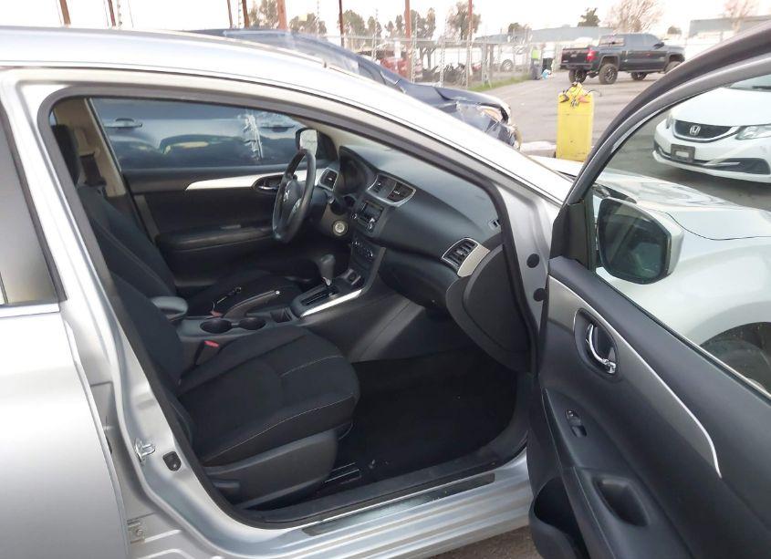 Photo 5 of 2016 Nissan Sentra S (VIN 3N1AB7AP3GY303280)