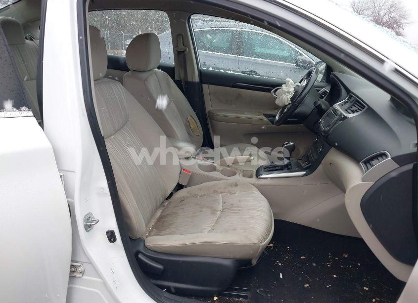 Photo 5 of 2016 Nissan Sentra SV (VIN 3N1AB7AP3GY318216)