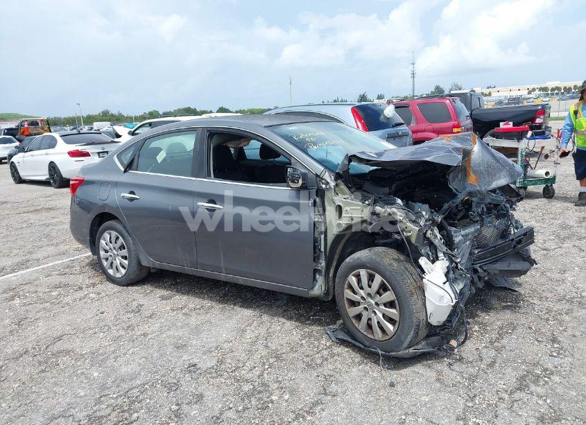 2017 Nissan Sentra SV (VIN 3N1AB7AP3HL638490) main photo
