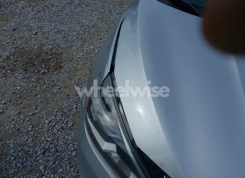 Photo 6 of 2017 Nissan Sentra SV (VIN 3N1AB7AP3HL646184)