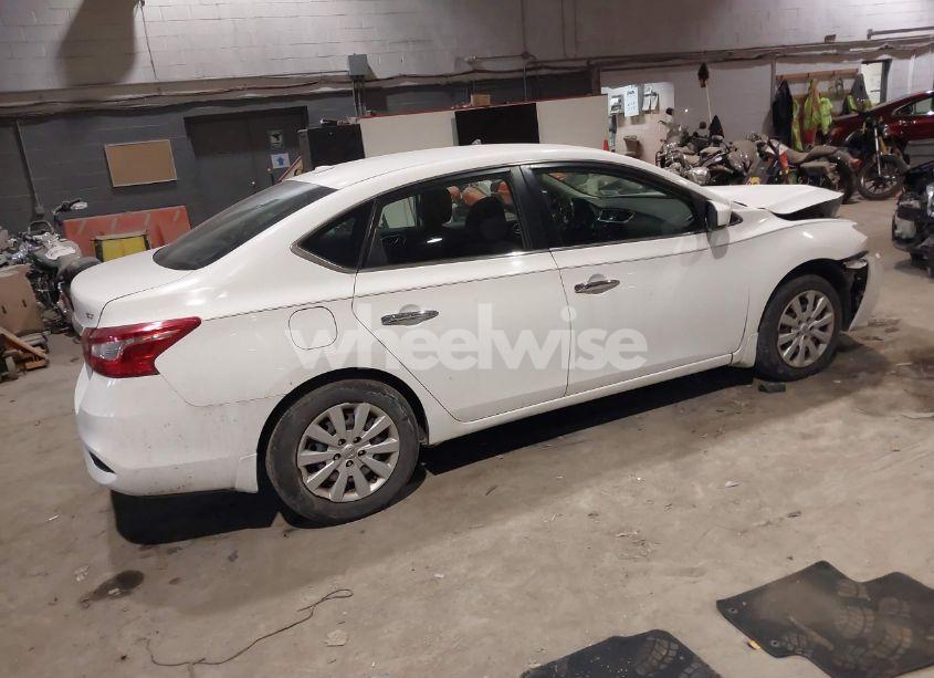 Photo 4 of 2017 Nissan Sentra SV (VIN 3N1AB7AP3HL661574)