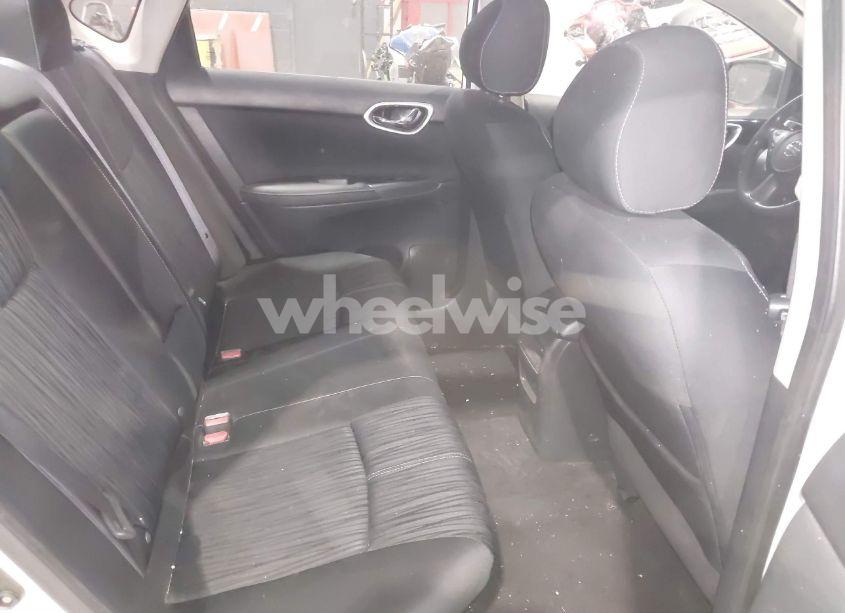 Photo 8 of 2017 Nissan Sentra SV (VIN 3N1AB7AP3HL661574)