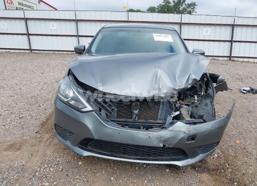 Photo 13 of 2017 Nissan Sentra SV (VIN 3N1AB7AP3HL670582)