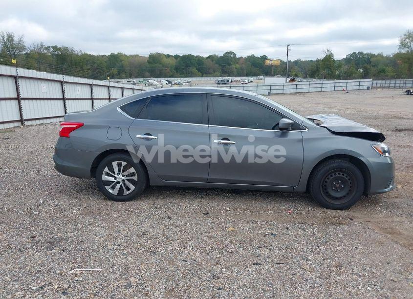 Photo 14 of 2017 Nissan Sentra SV (VIN 3N1AB7AP3HL670582)